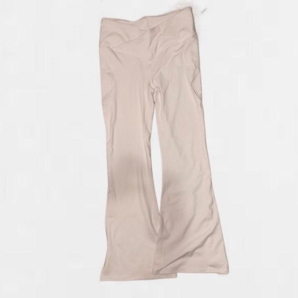 Fabletics flair leggings